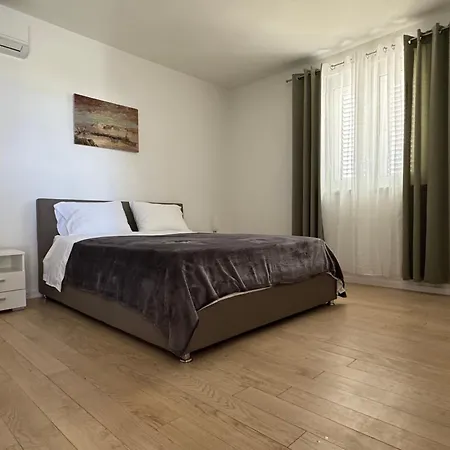 Ruzarij Privlaka (Zadar)